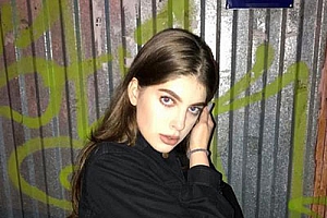 想让女人心甘情愿和你在一起,需要做好2点!