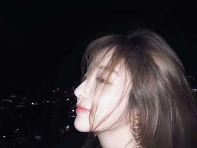 女人的这种表现,说明她快要喜欢上你了